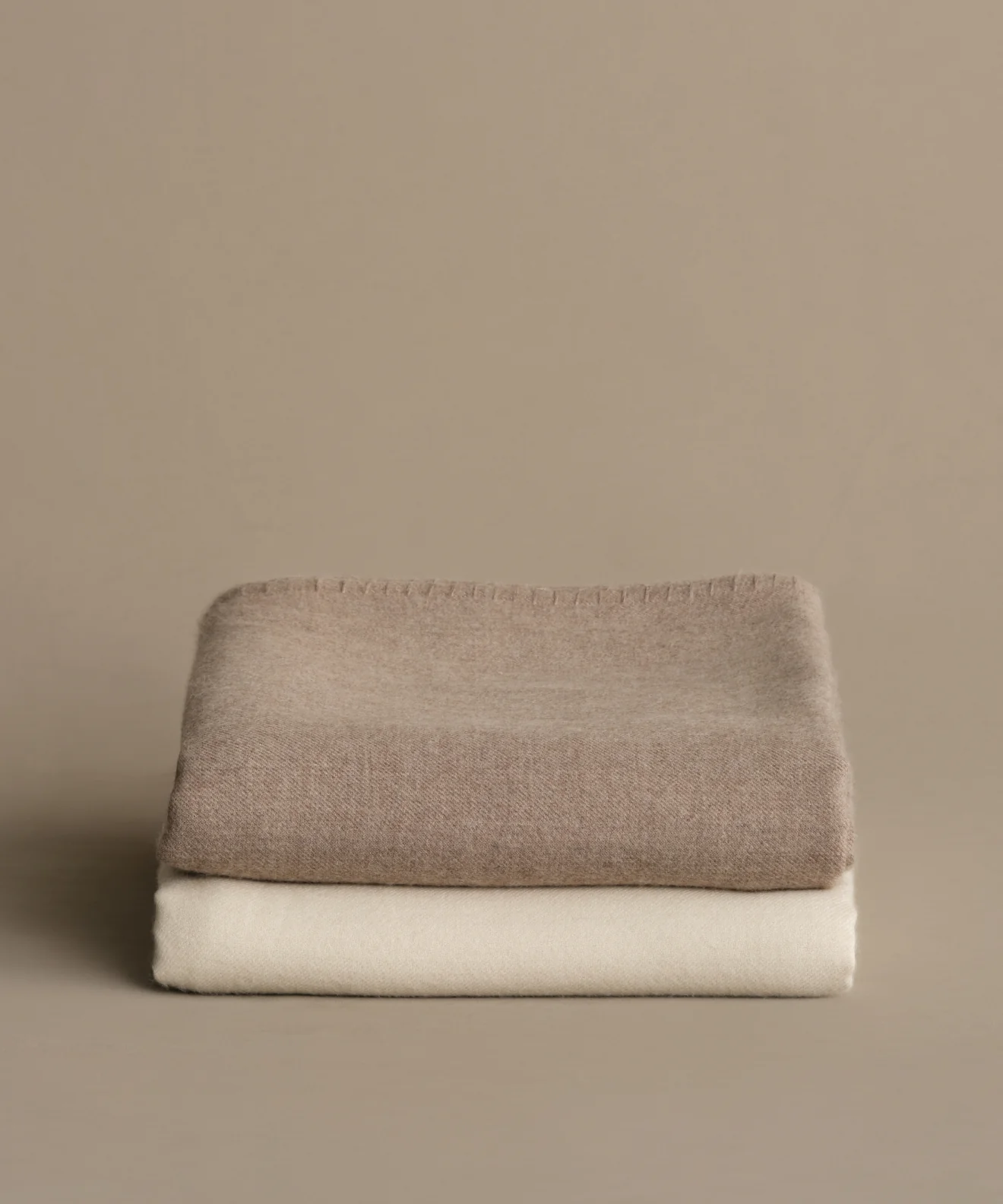 Chateau Alpaca Coverlet - Image 5