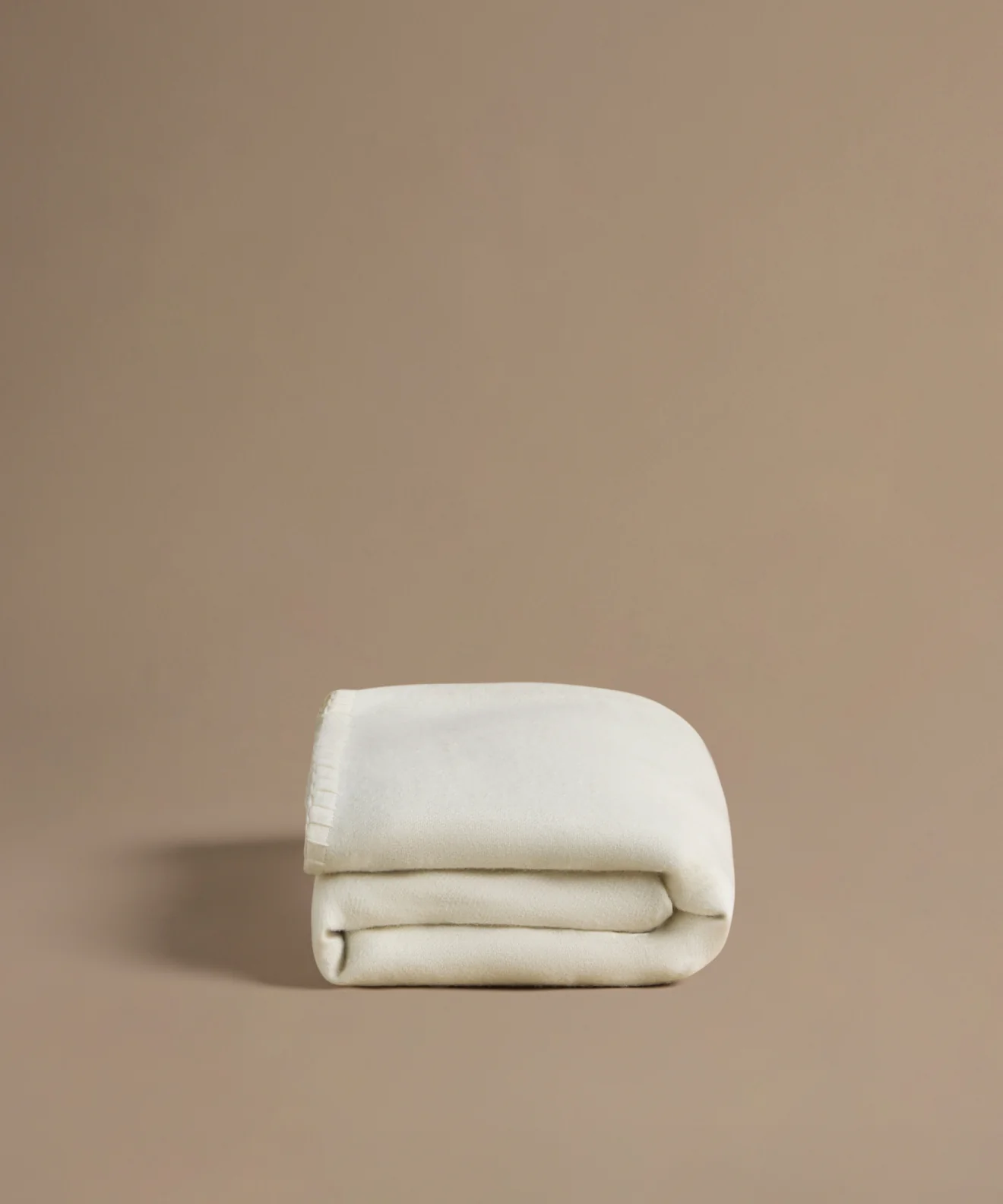 Chateau Alpaca Throw - Image 6