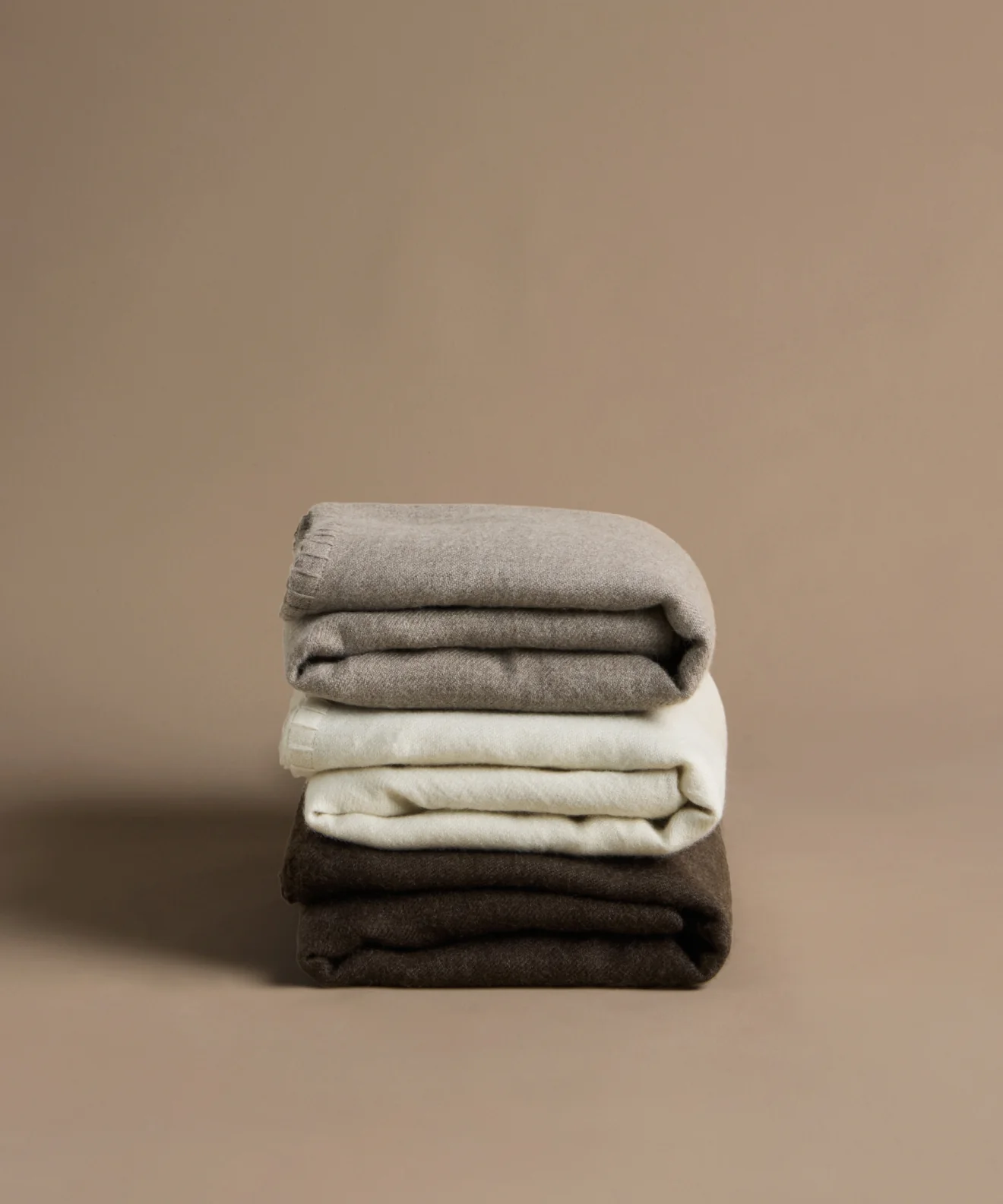 Chateau Alpaca Throw - Image 3