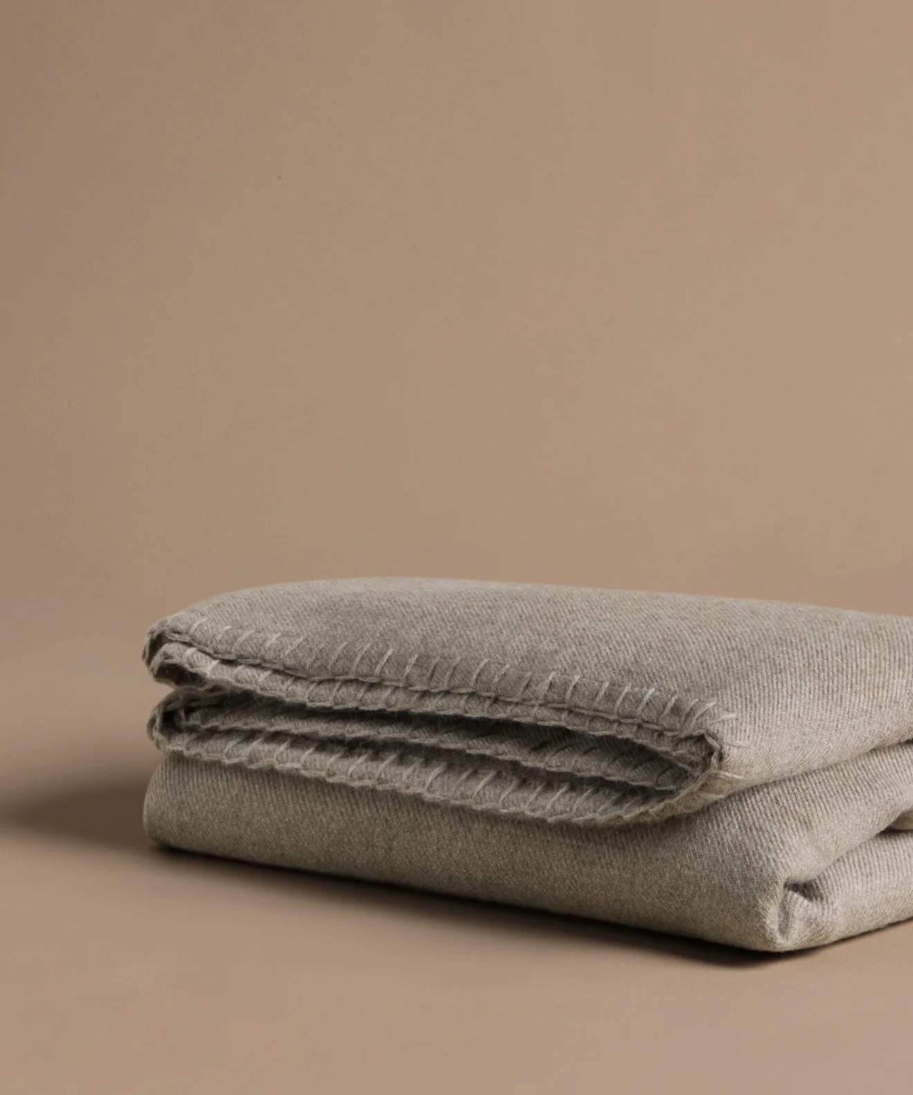 Chateau Alpaca Throw - Image 4