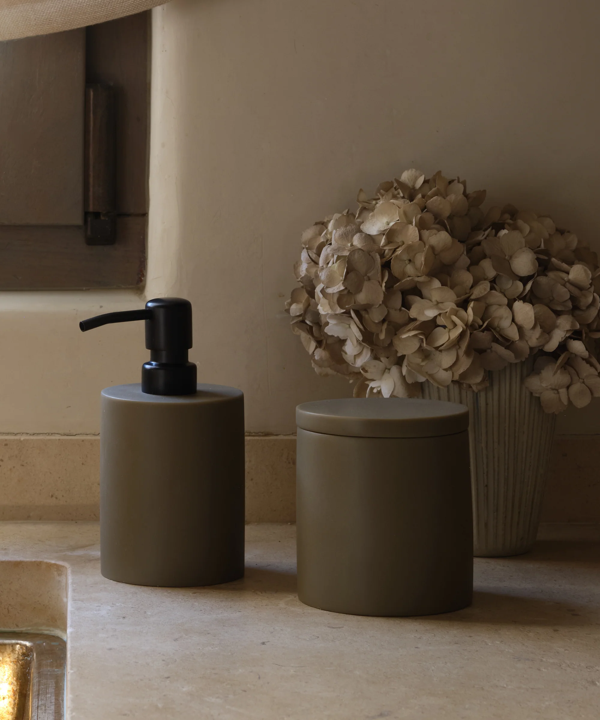 Coast Canister - Image 4