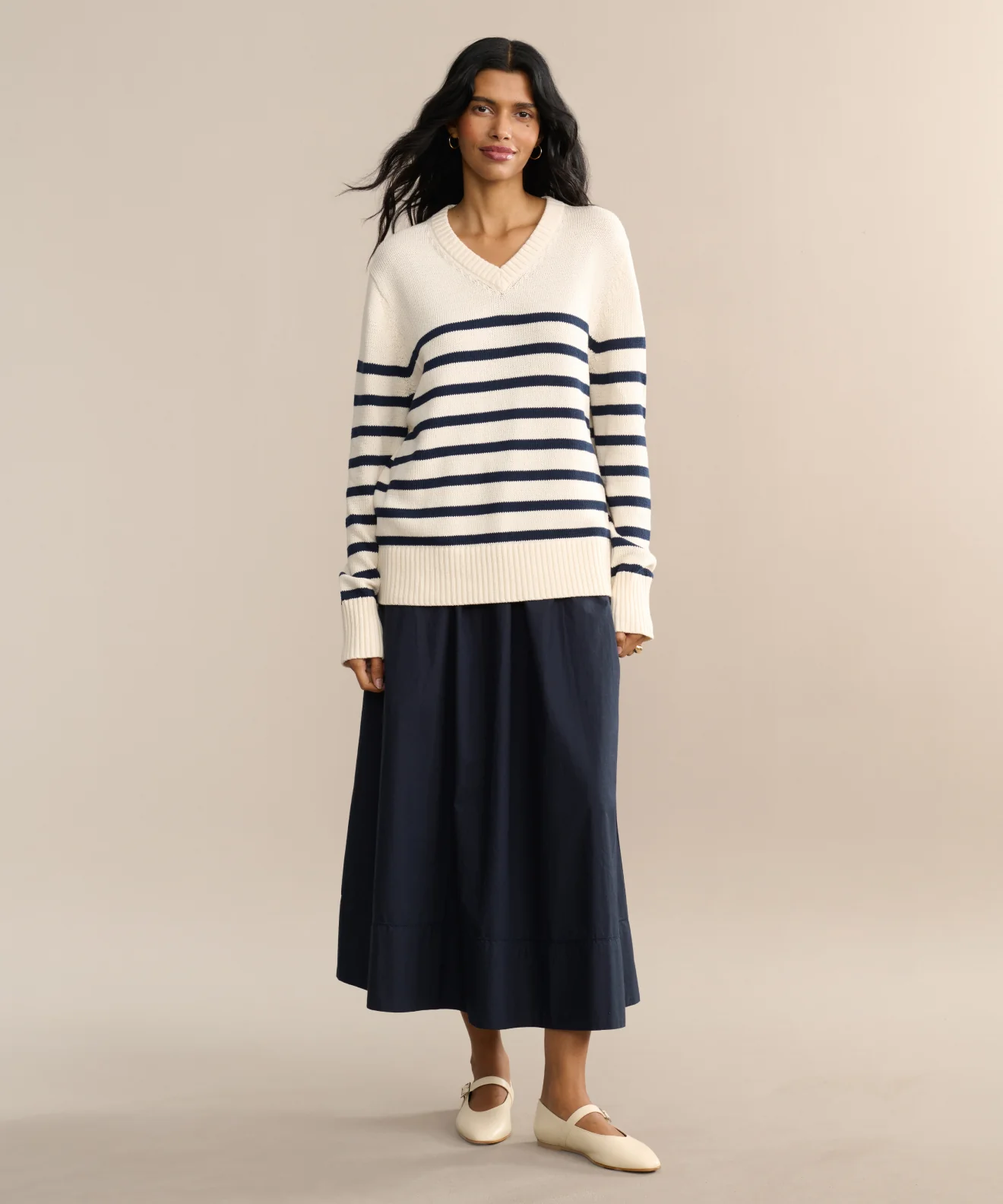 Cotton Kate V-Neck - Image 5
