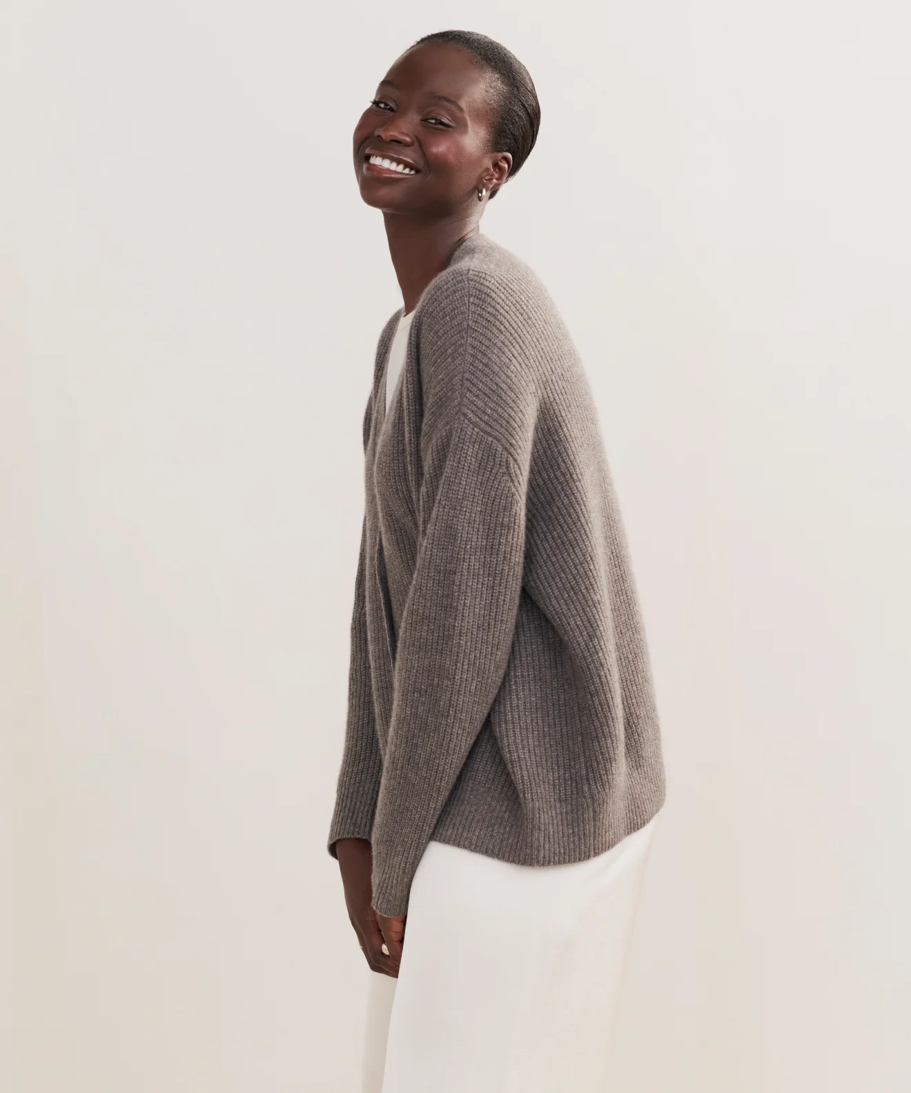Cropped Cashmere Cocoon Cardigan - Image 3