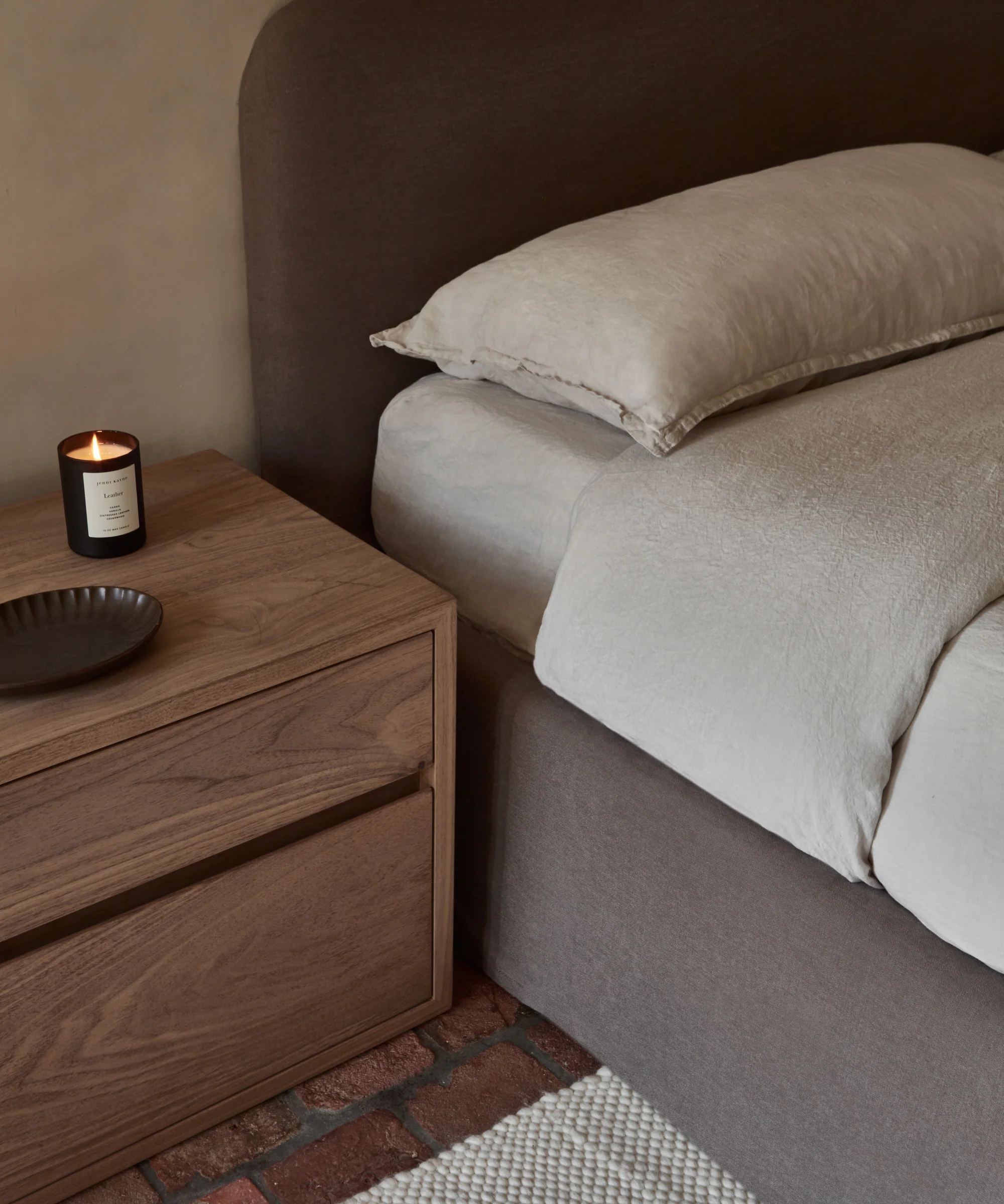 Dusk Linen Fitted Sheet - Image 2