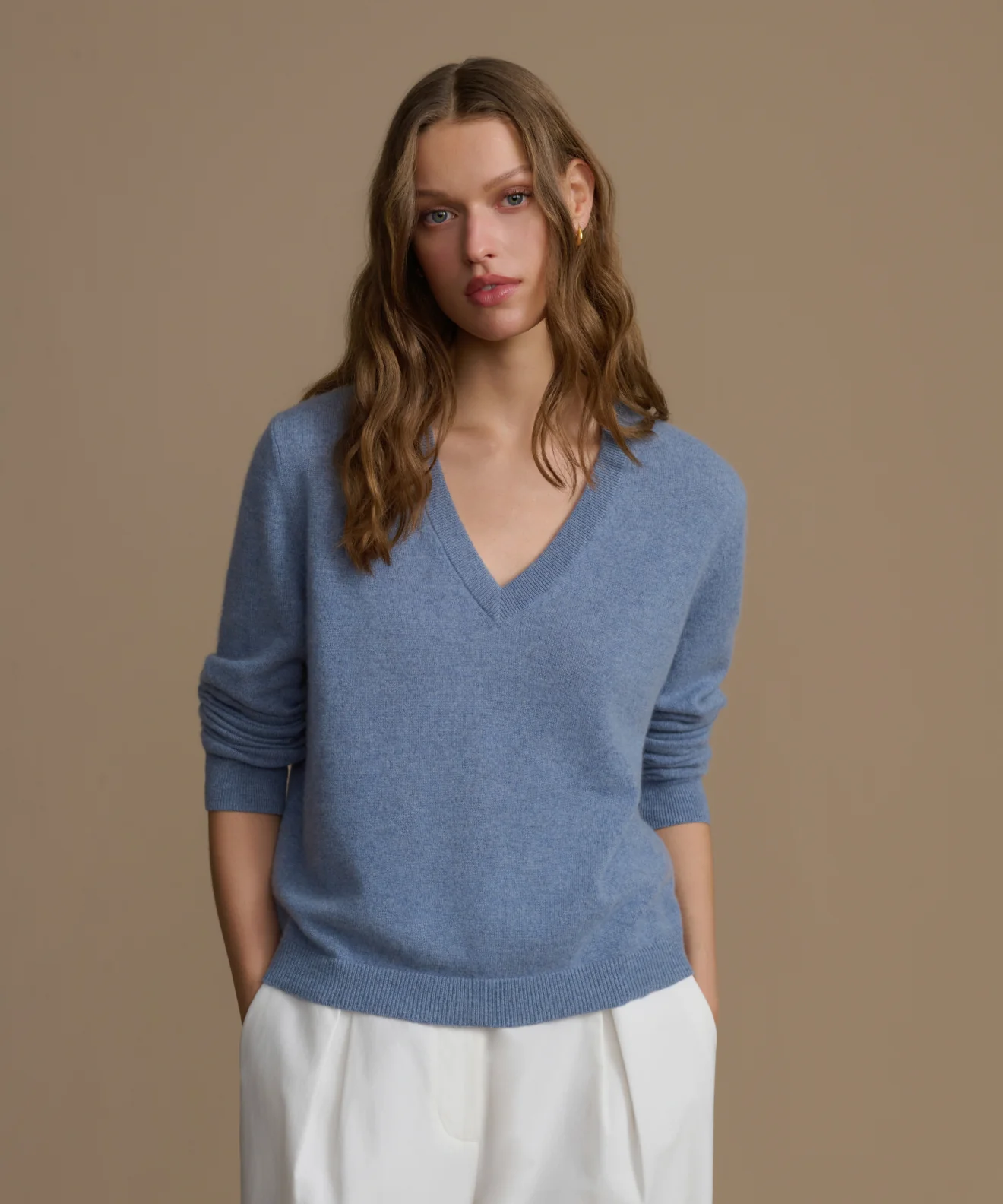 Flynn Cashmere V-Neck - Image 4