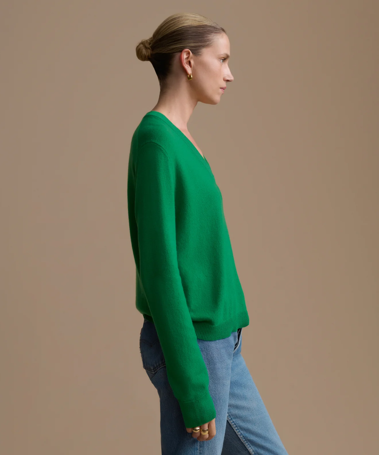 Flynn Cashmere V-Neck - Image 4