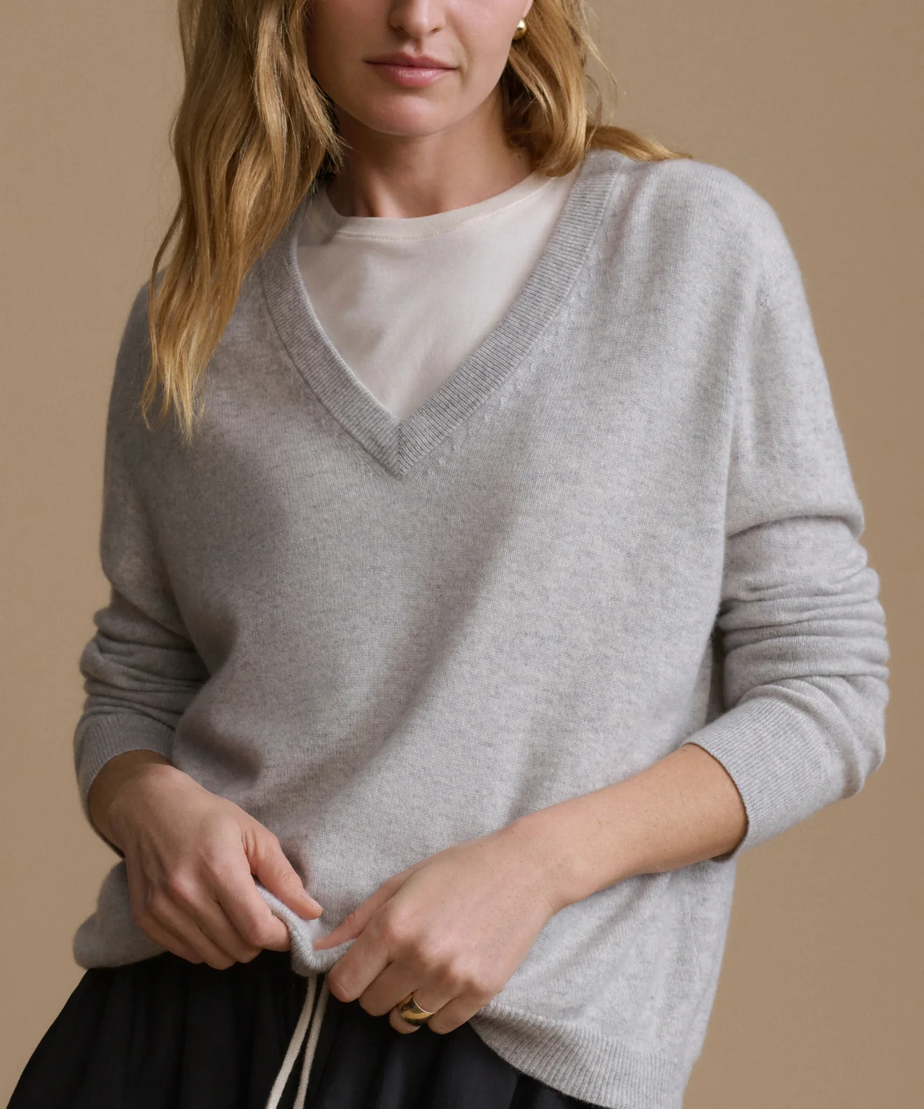 Flynn Cashmere V-Neck - Image 3