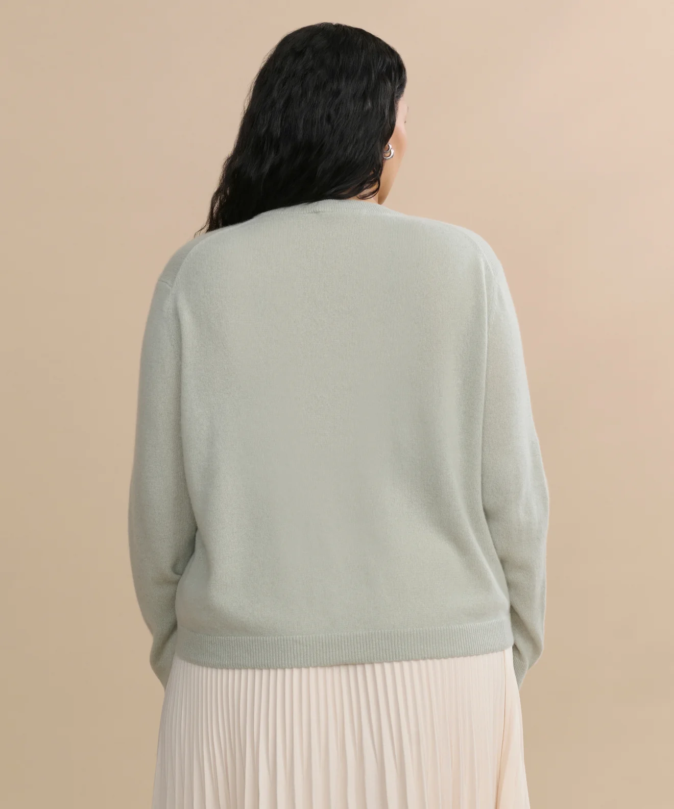 Flynn Cashmere V-Neck - Image 5