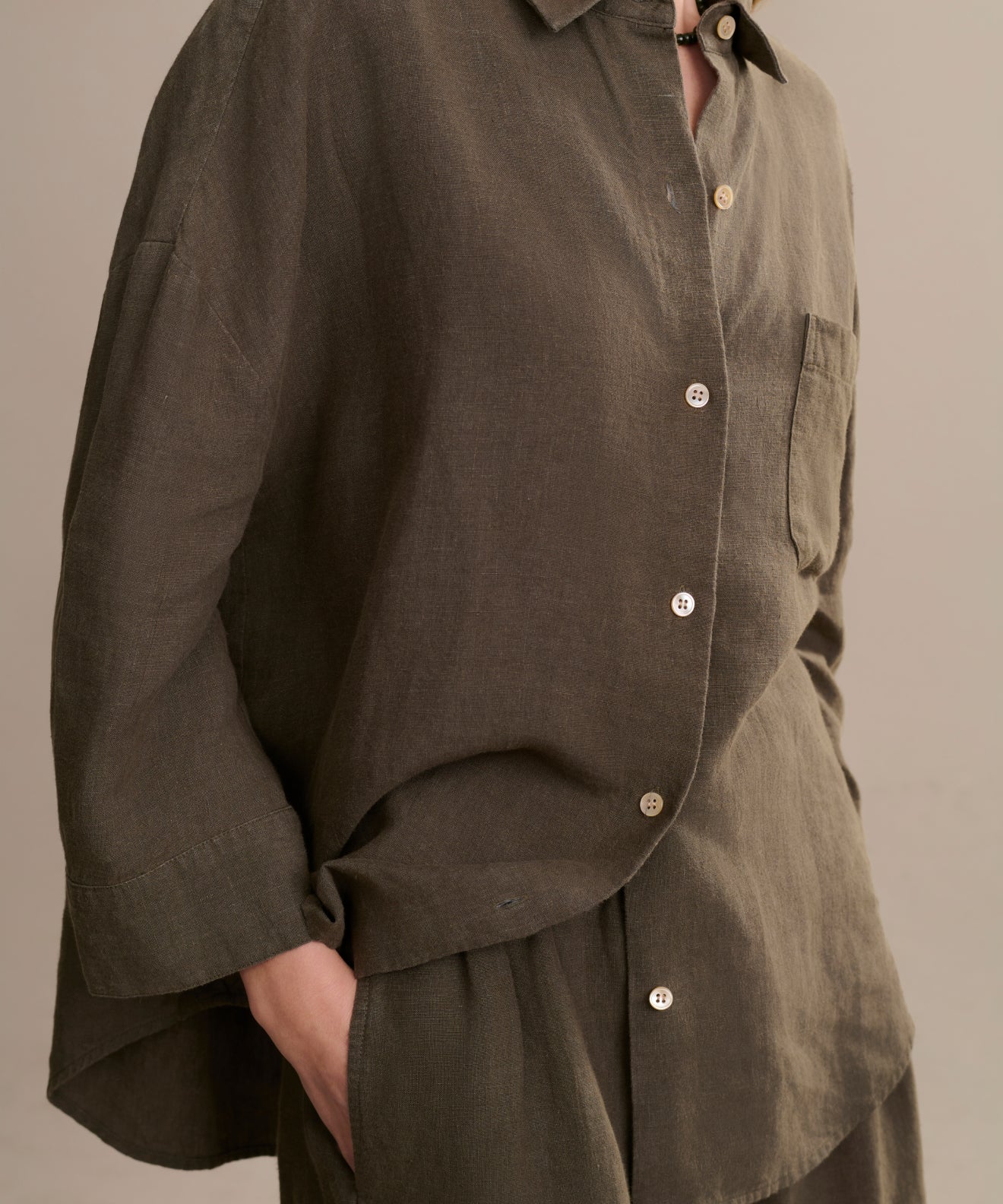 Linen Logan Shirt - Image 4