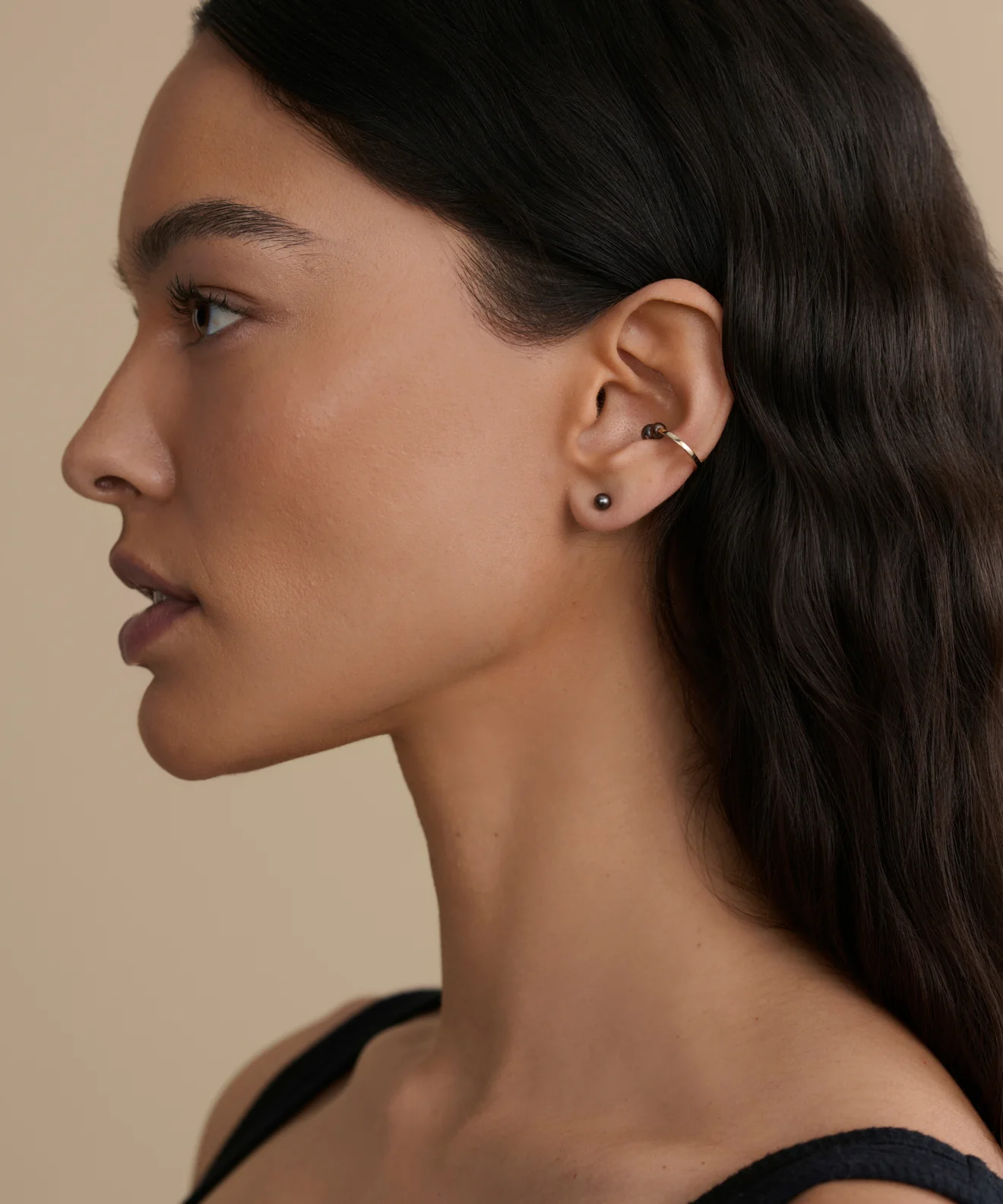 Loren Pearl Ear Cuff - Image 4