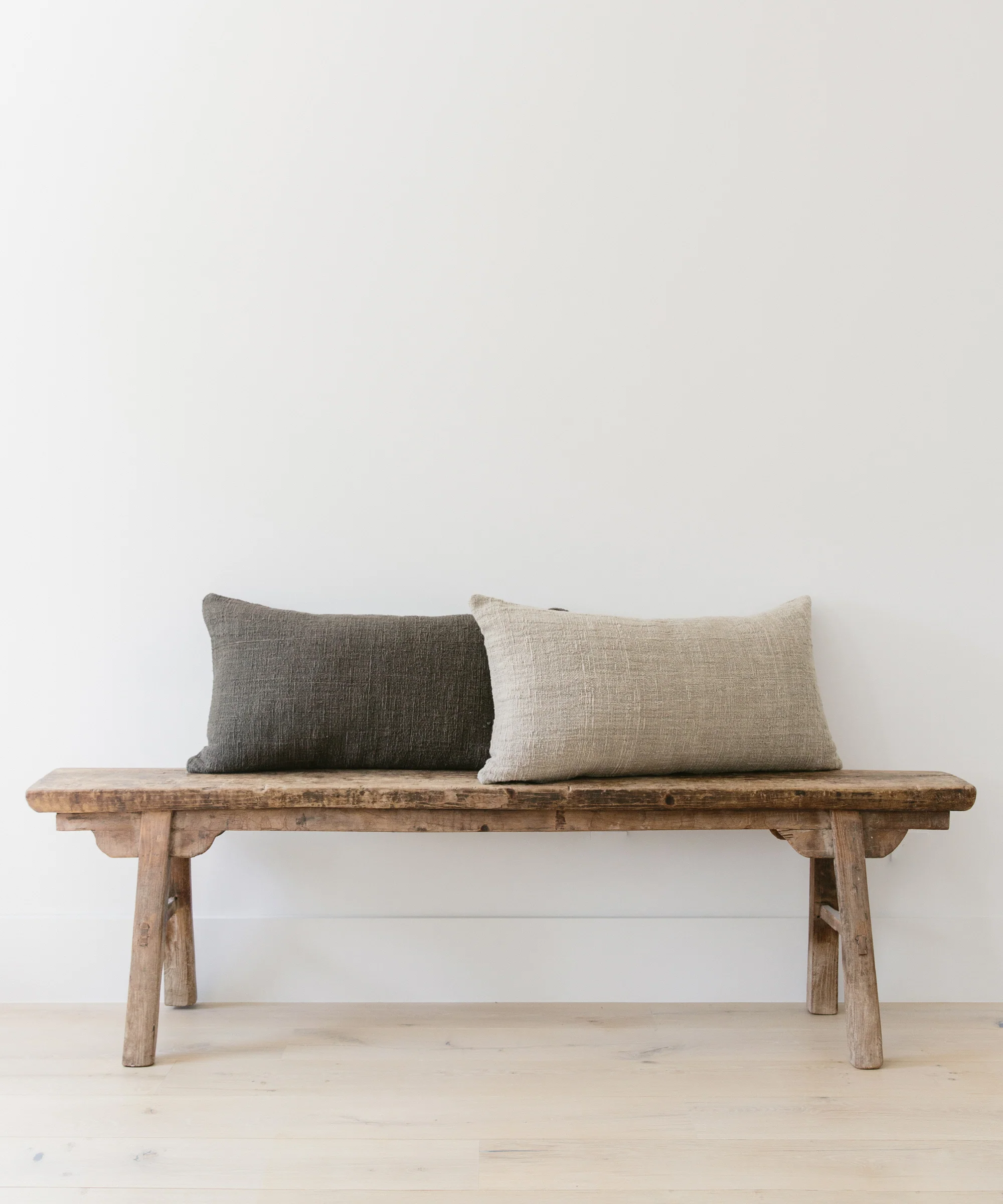 Luna Lumbar Pillow - Image 3