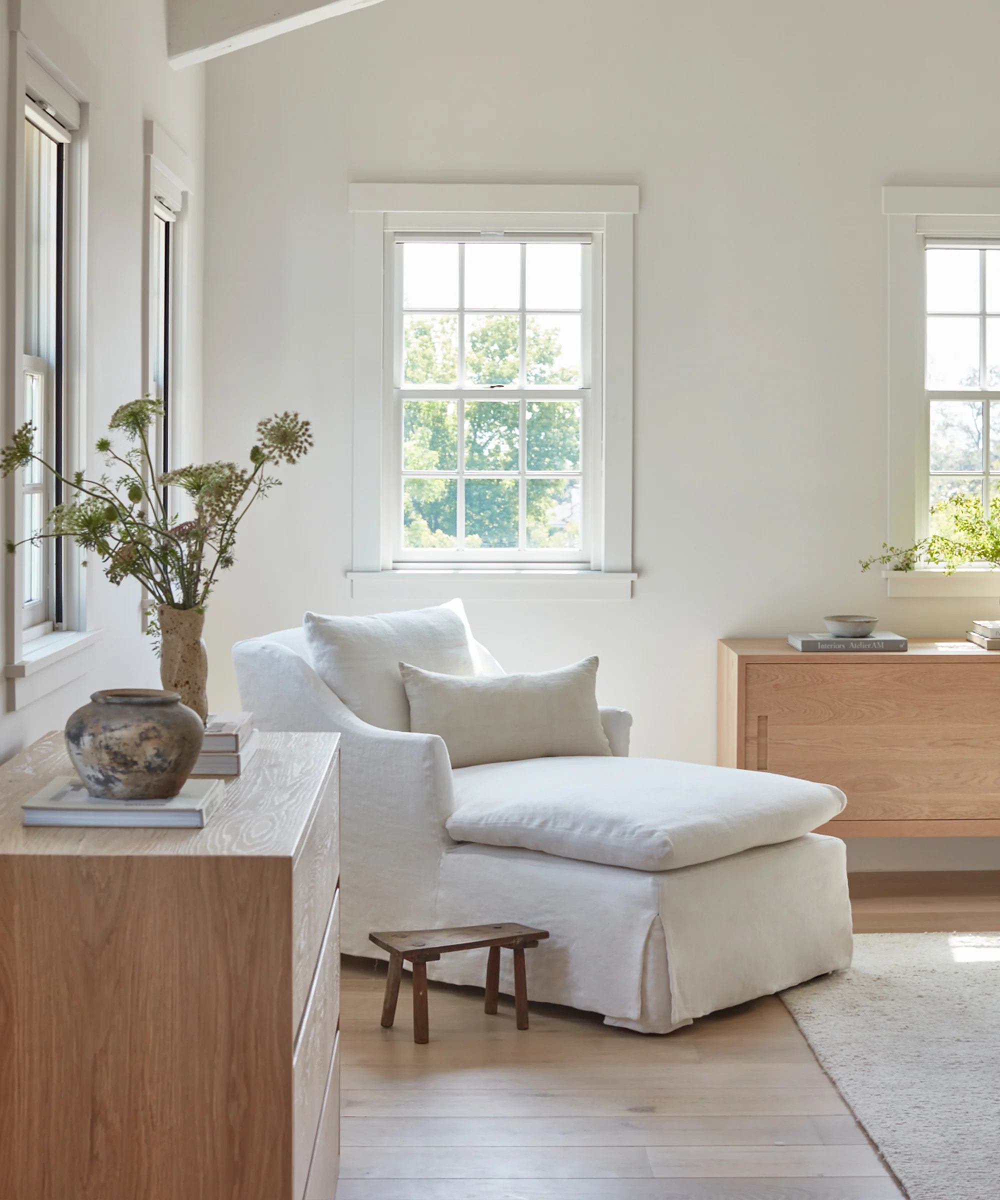 Miramar Chaise - Image 3