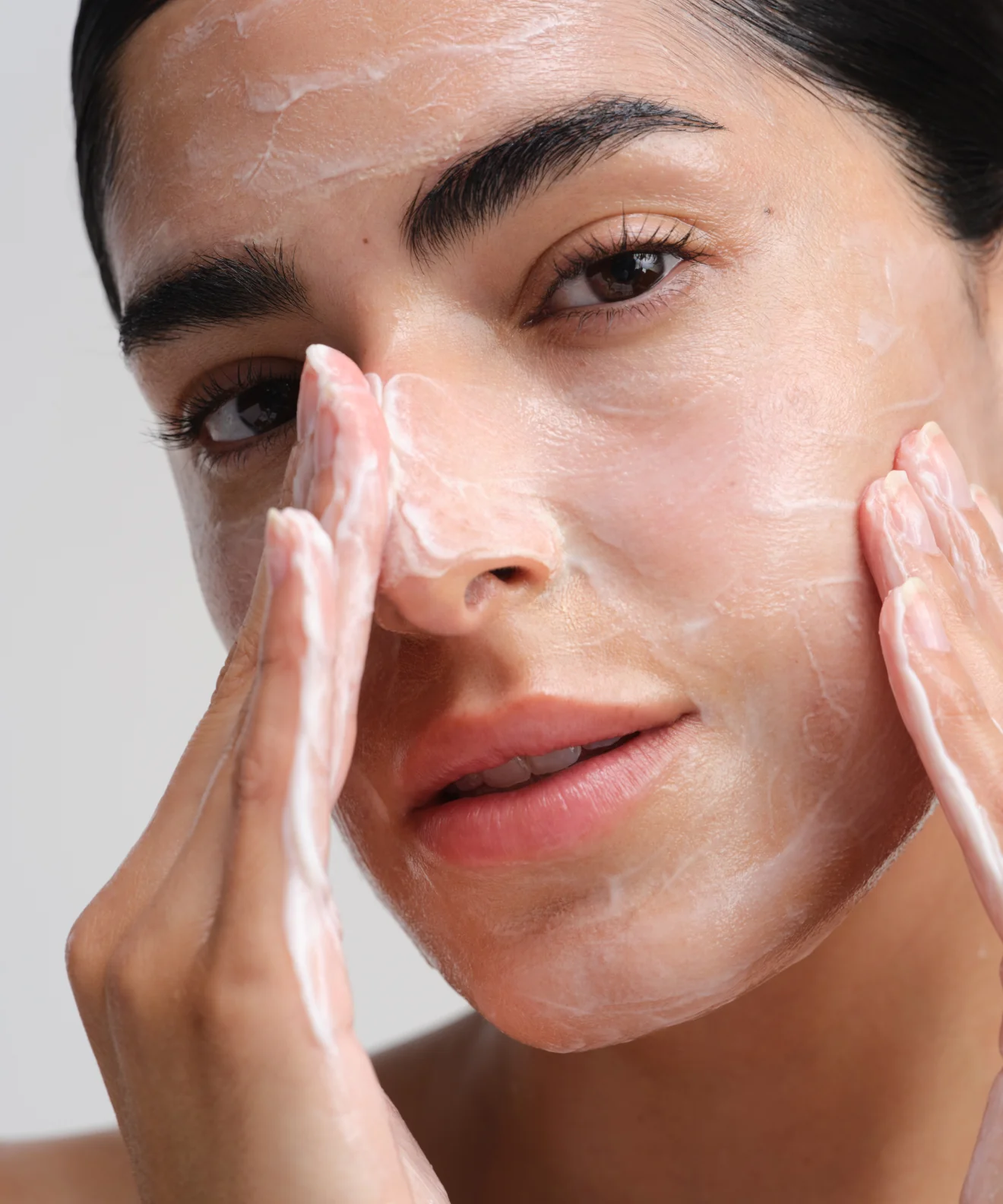 Nourishing Cleansing Milk - Image 3