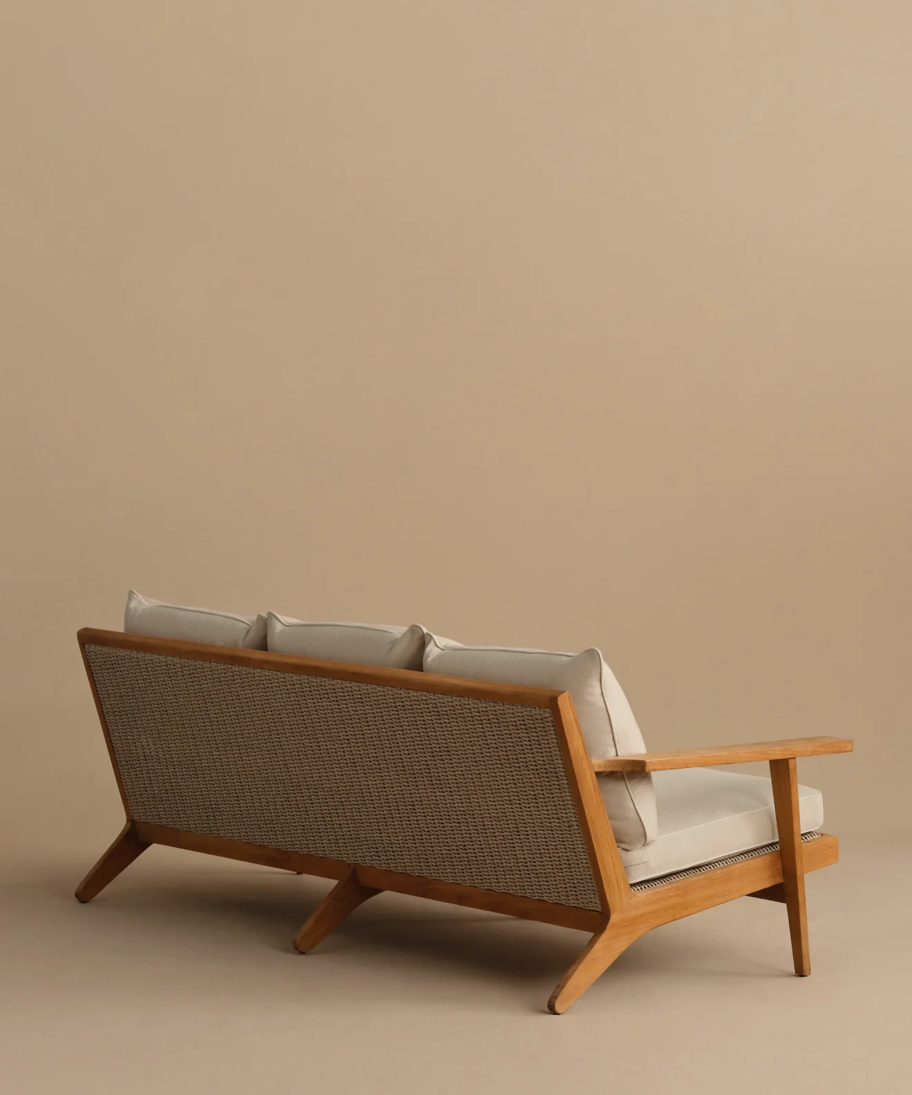 Outdoor Vista Sofa - Image 9