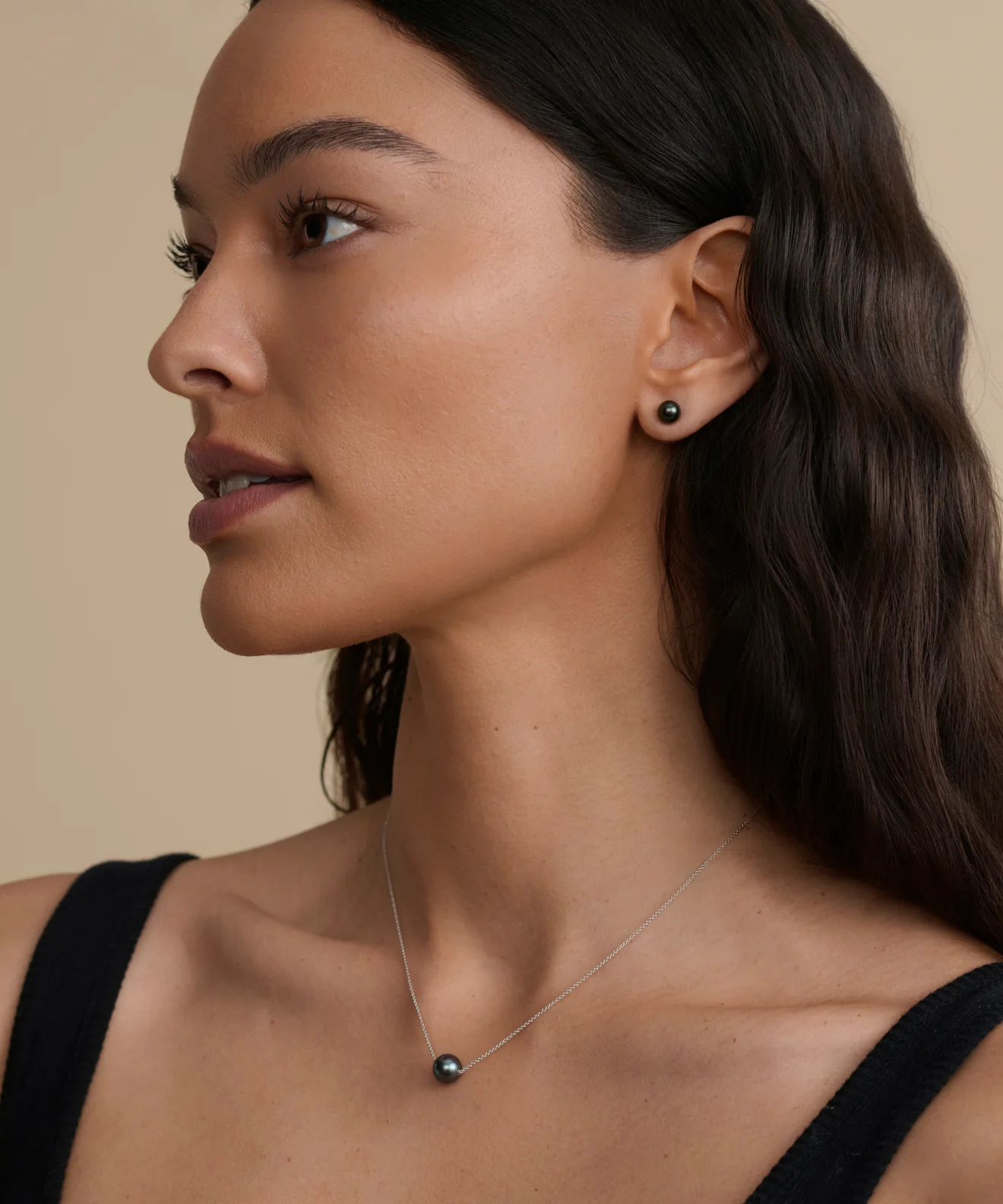 Philo Pearl Necklace - Image 4