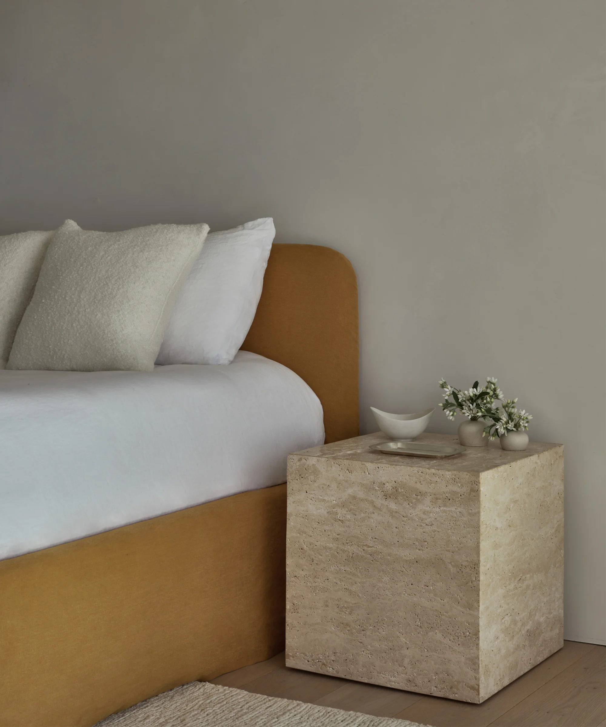 Sur Side Table - Image 3