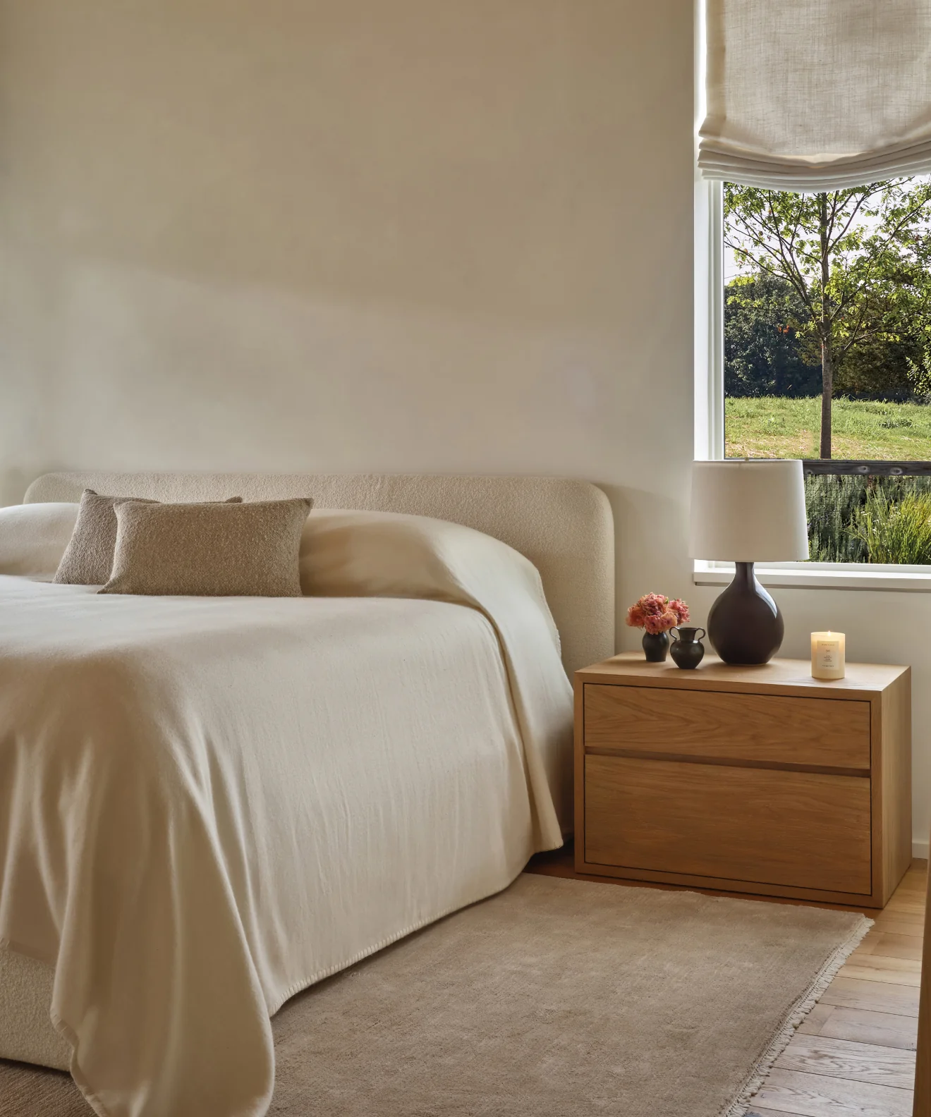 Upholstered Cove Bed - Image 3