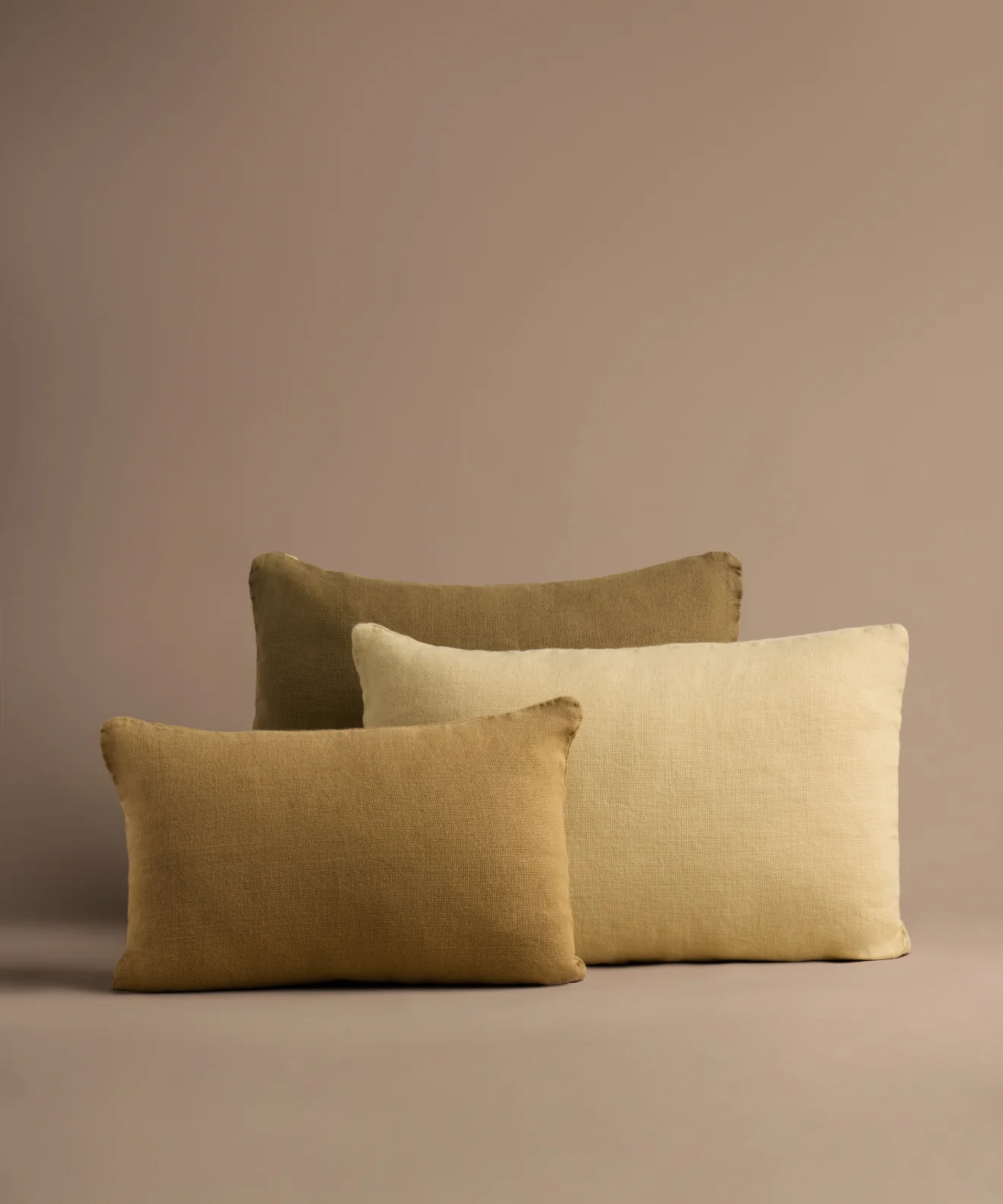 Vale Lumbar Pillow - Image 3